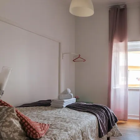 Aquilla Family 303 * Лиссабон