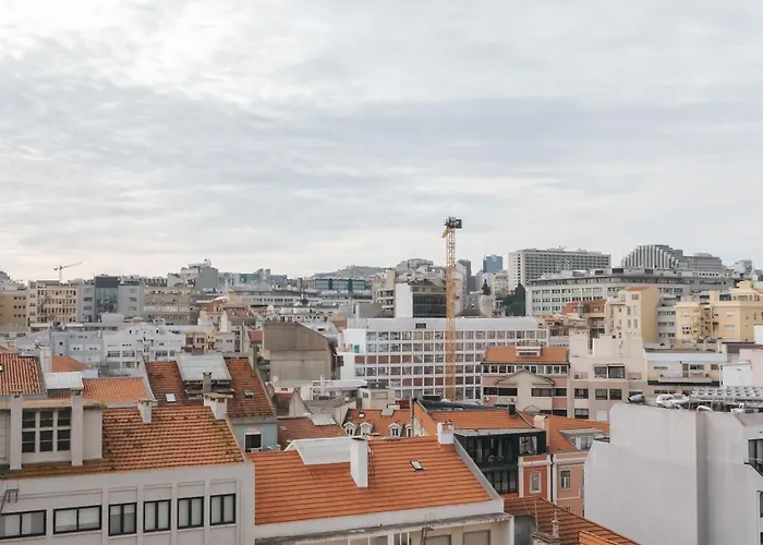 Проживання в сім'ї Aquilla Family 303 Лісабон