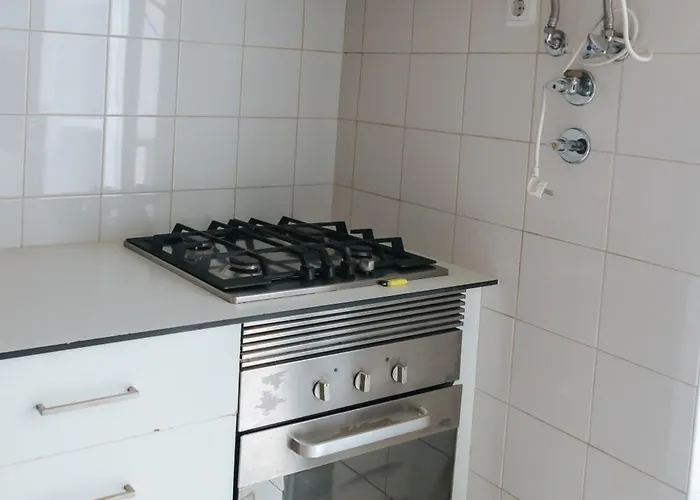 Aquilla Family 303 Лісабон