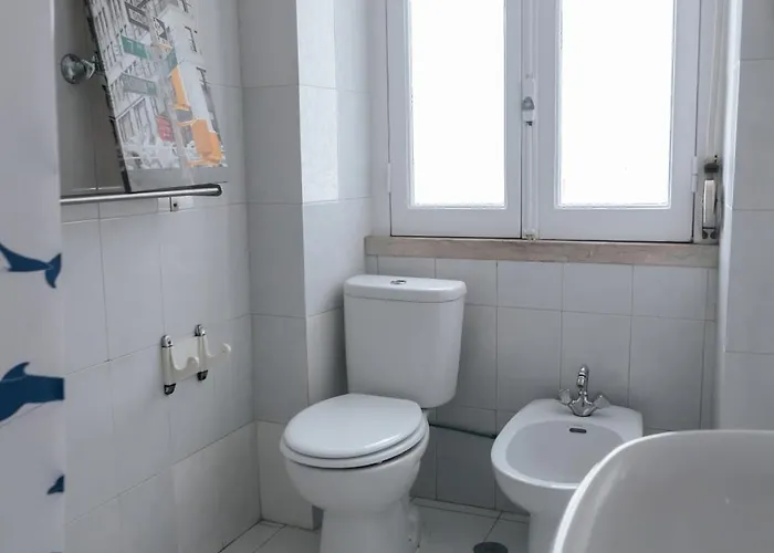 Aquilla Family 303 Лісабон