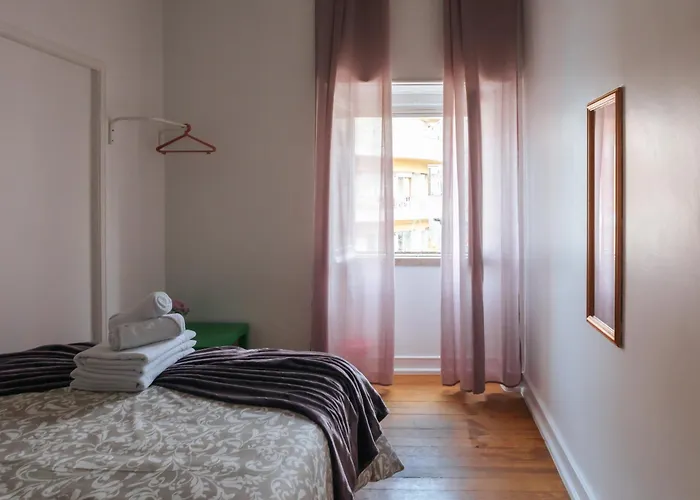 Aquilla Family 303 Проживання в сім'ї *