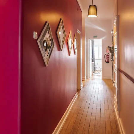 Aquilla Family 303 *